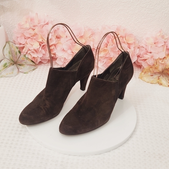 Stuart Weitzman Women's Suede Slip On High Heel Ankle Booties Brown 10.5 - Picture 1 of 14